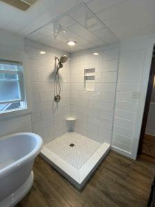 Fort Gratiot Upstairs Shower